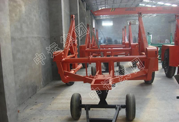 電纜線(xiàn)盤(pán)拖車(chē)