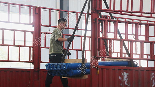 集團(tuán)一批液壓支柱、礦用門分別發(fā)往廣西和青海